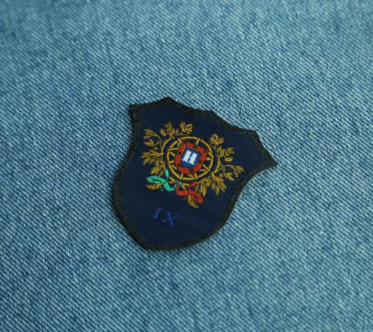 High-density fashional embroidery woven badges
