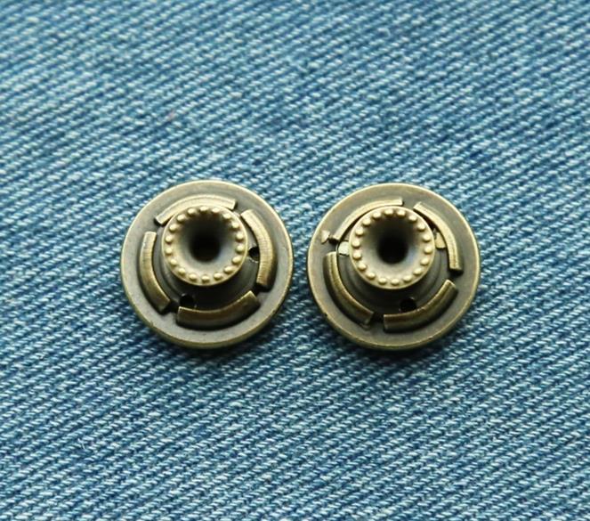 Antique brass ziny alloy custom jacket buttons