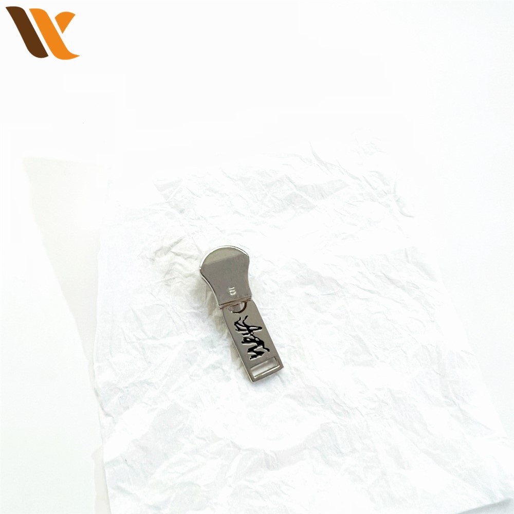 Customized Private Logo Zipper Puller 3
