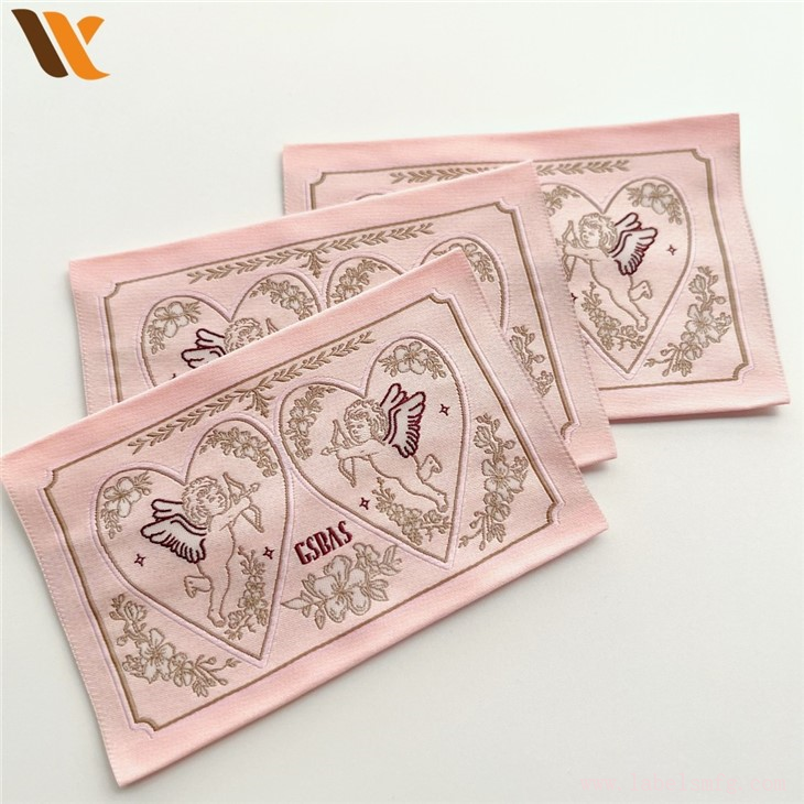 High Definition Brand Design Woven Tag Label
