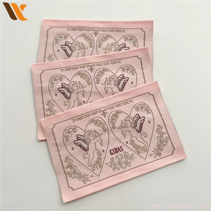 High Definition Brand Design Woven Tag Label